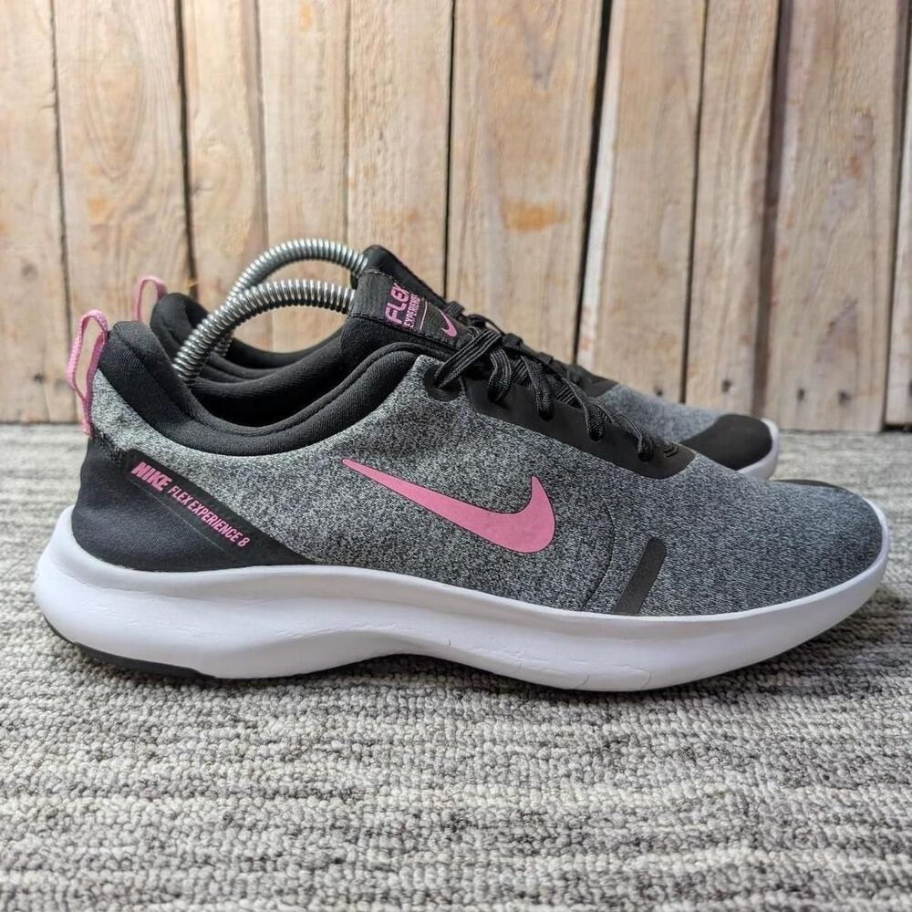 Nike Women's Flex Experience RN 8 in "Psychic Pink" Size 10.5